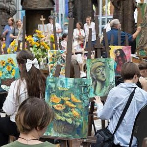 THE MASTER CLASS IN PAINTING OF THE FIRST VICE-PRESIDENT OF THE RUSSIAN ACADEMY OF ARTS VICTOR G. KALININ FOR YOUNG PARTICIPANTS OF THE SECOND ART ACADEMY OF ATOMIC CITIES 