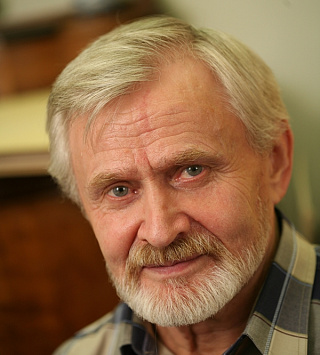 ДРАНИШНИКОВ Василий Васильевич (1936-2019)