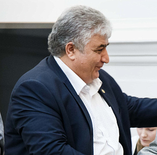 АРЗУМАНОВ Павел Архипович (1960-2021)